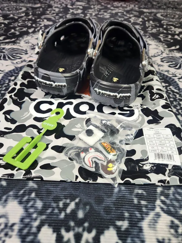 тапочки Bape crocs — фото 4 тапочки Bape crocs — фото 4