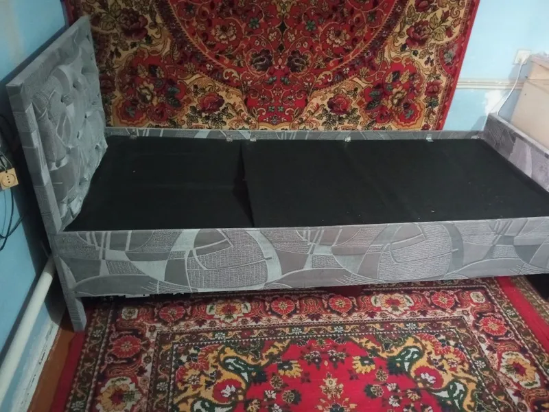 Кровать. Продается. Без. Матрасса 1