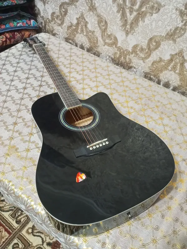 Gitara M-41