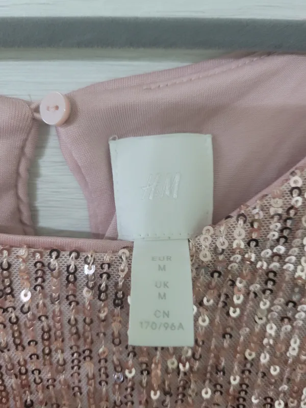 Футболка H&M с пайетками — фото 2