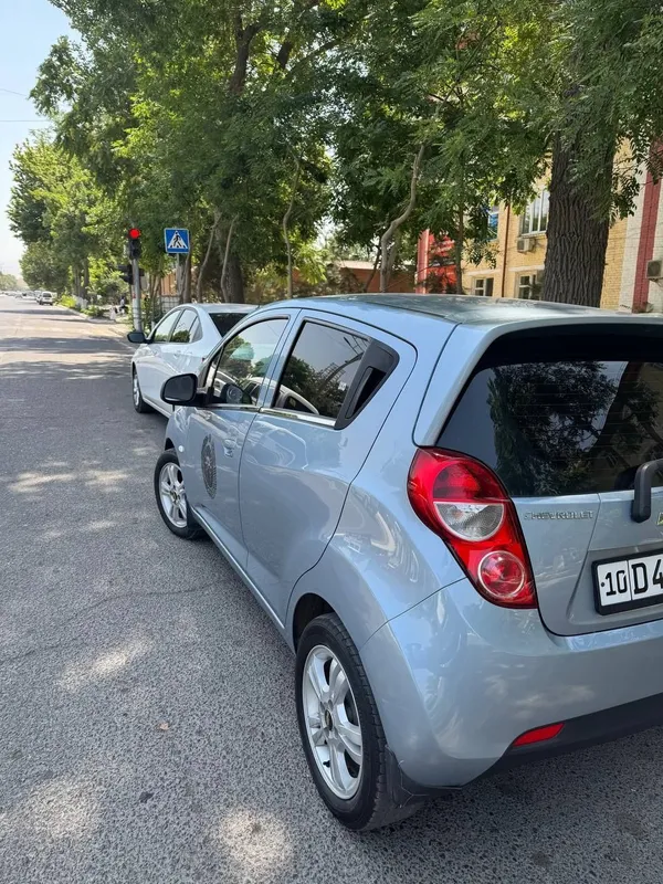 Chevrolet Spark M/T — фото 2
