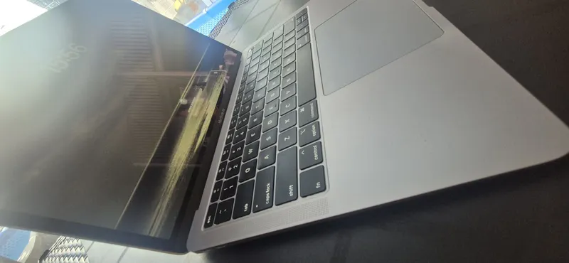 MacBook Air i5 8.128 Gb 85% — фото 6