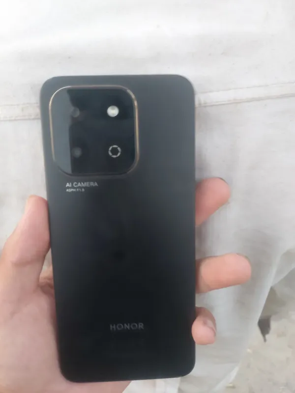 телефон Honor X 6B 1 телефон Honor X 6B 1