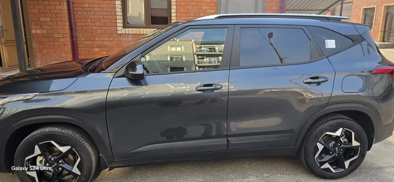 Kia Seltos 2023 года выпуска 3 Kia Seltos 2023 года выпуска 3