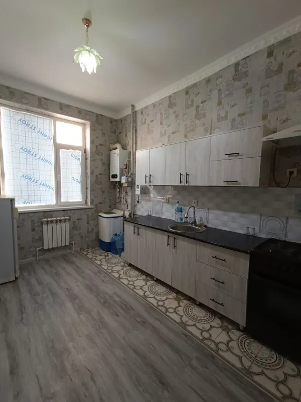 Срочно 2/1/5 сотилади 56м² 3