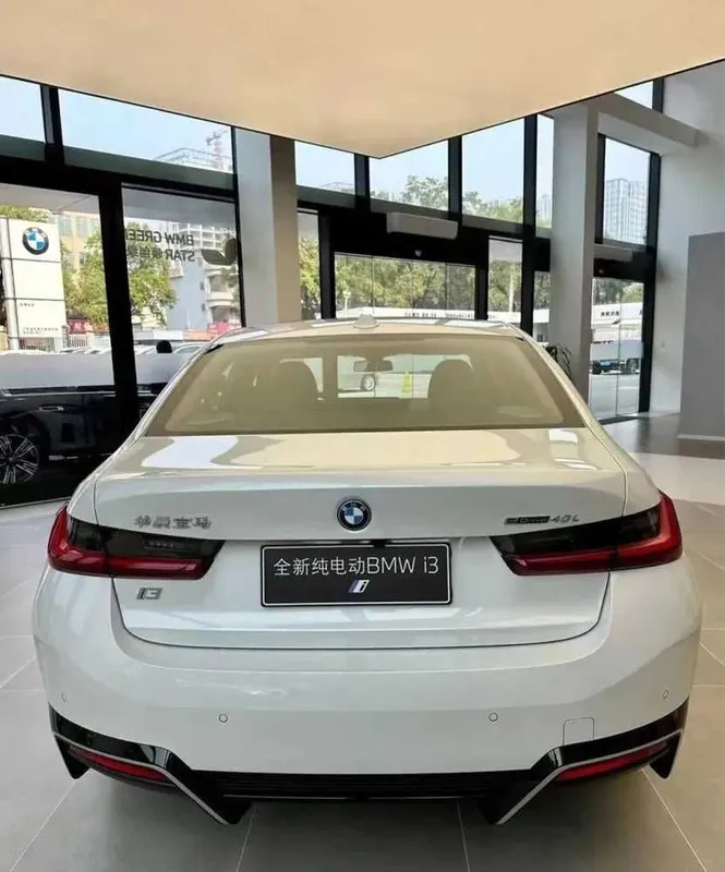BMW I3 40l naqd va halol nasiya — фото 1