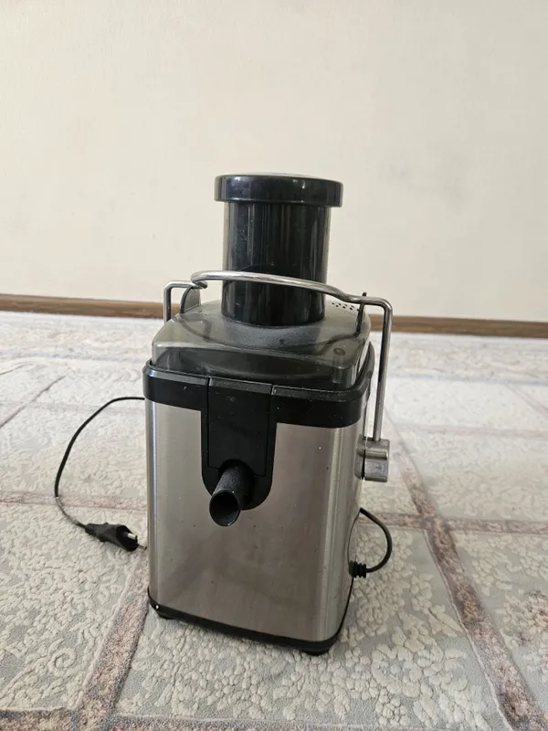 Продам соковыжималка 1 Продам соковыжималка 1
