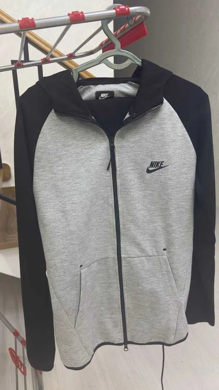 Спортивный костюм-двойка Nike Tech Fleece Спортивный костюм-двойка Nike Tech Fleece