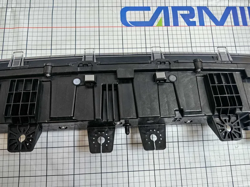 Leapmotor C11 Передняя сквозная фара OEM В наличии — фото 2