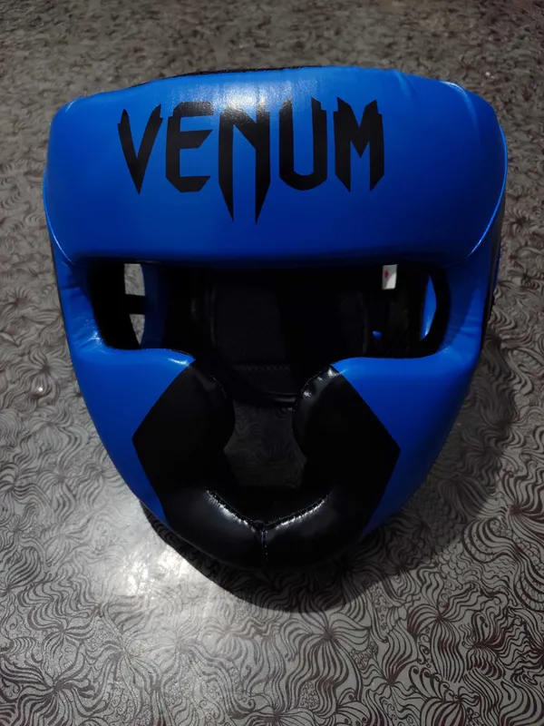 Шлем для бокса Venum в идеальном состоянии
