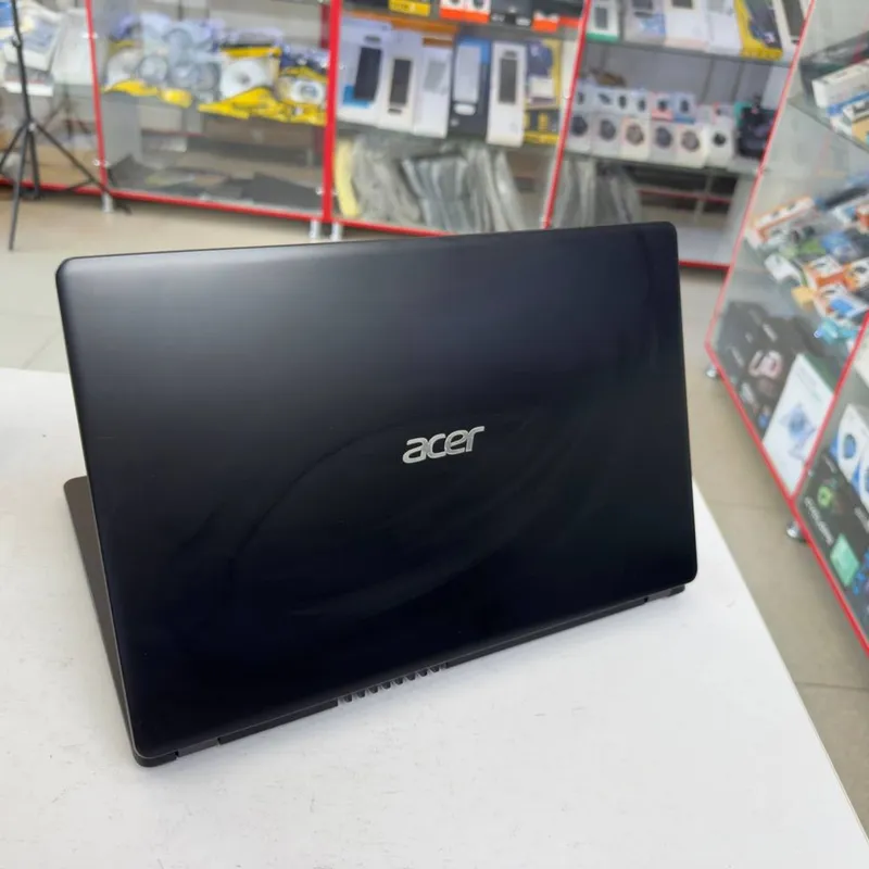 Acer core i5-10210U DDR4 8/512 GB SSD holati ideal — фото 4