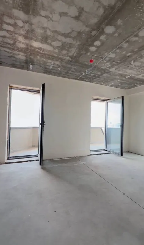 3-комнатная квартира в ЖК Sapphire Terrace, white box, балкон 6