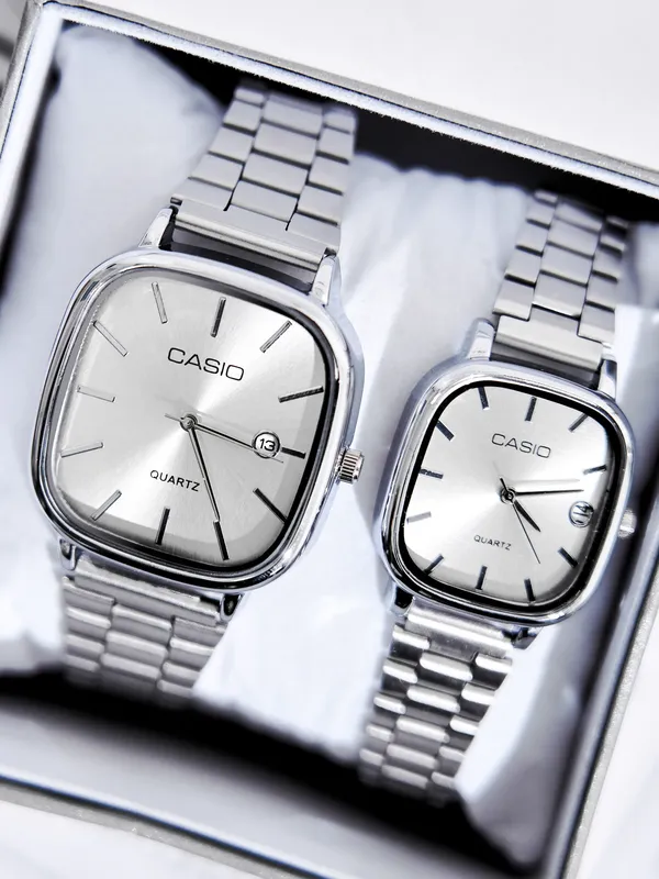 Soat casio, para juft soatlar zamonaviy kvadrat