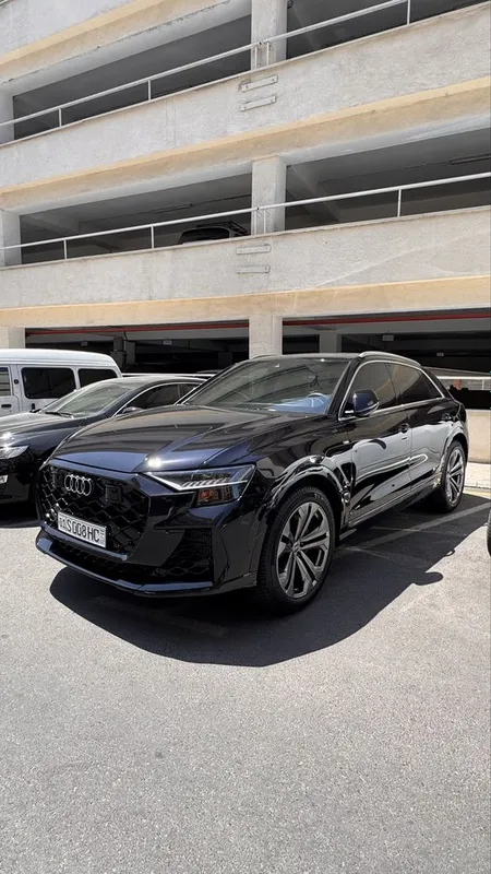audi q8 Sline 3.0T 3 audi q8 Sline 3.0T 3