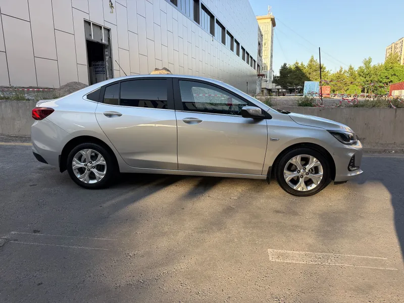 Chevrolet Onix Premier 2023 года. — фото 4