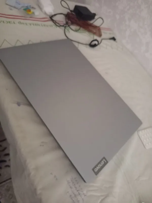 Lenovo notebook Ryzen 5 — фото 2