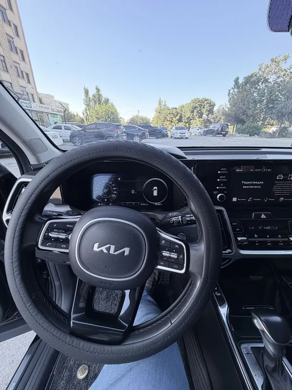 Kia Sorento 2023 4
