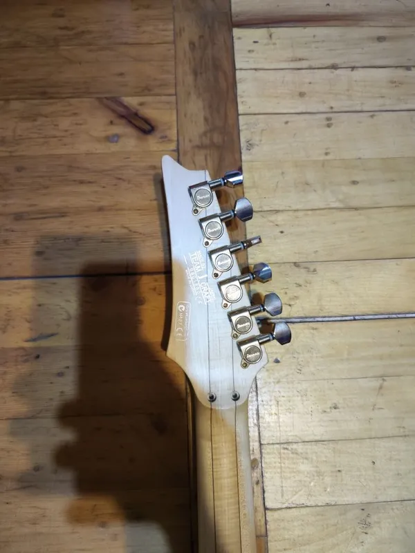 Гитара Ibanez Jem 3 Гитара Ibanez Jem 3