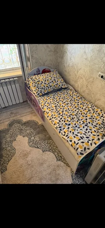 Детский кровать новый в отличном состоянии,с матрасом