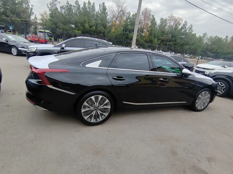 Автомобил киа к8 4 Автомобил киа к8 4
