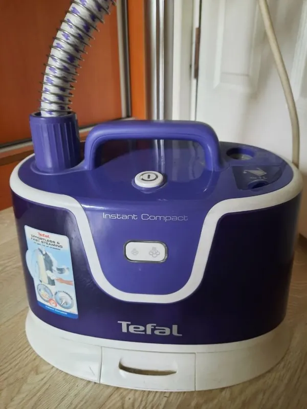 Продам паровой утюг Tefal 1