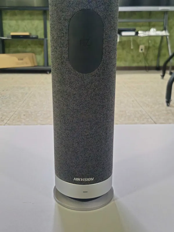 Портативная веб-камера спикерфон Hikvision DS-UVC-X12