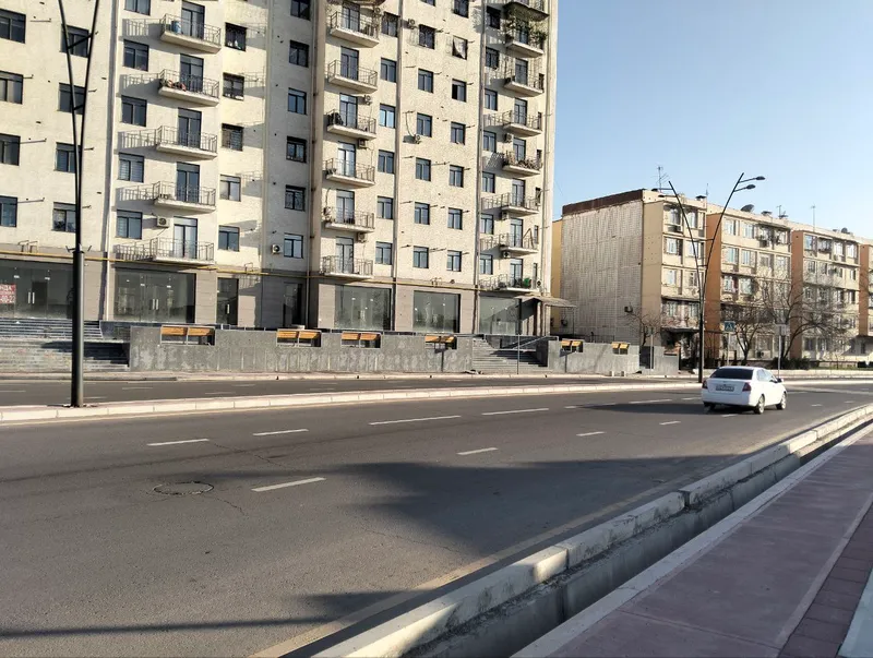 Продаётся  Коммерция   Юнус Абад-10 первая линия — фото 1