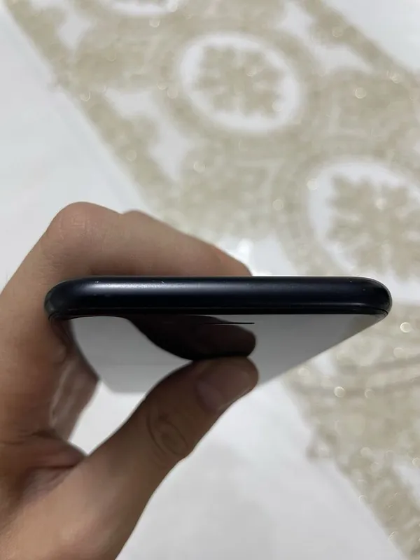 Iphone SE2020 (б/у) — фото 3