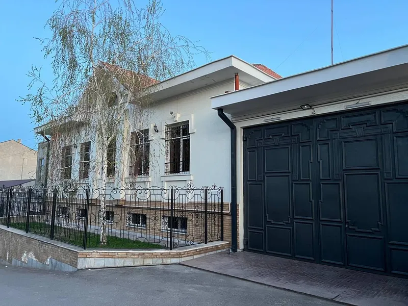 Продам Дом 6,5соток,7комнат, Ориентир Агрошкола!