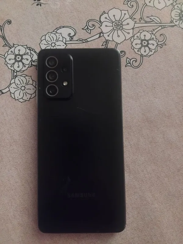 Samsung a72. xotirasi 128gb.