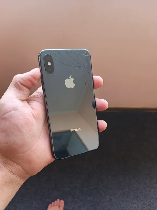IPhone X sotiladi