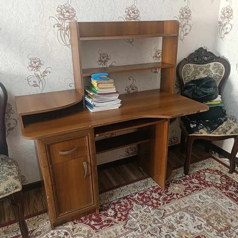 Компьютерный стол — фото 1