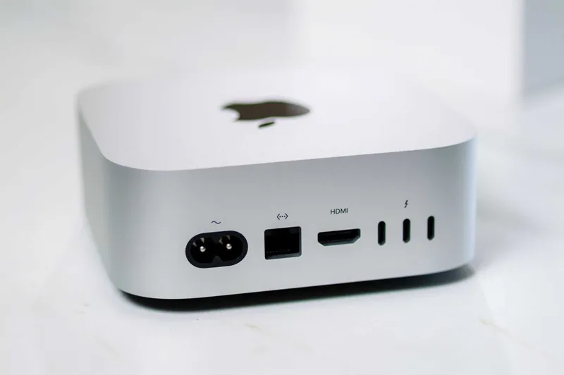 Mac mini Apple M6 16GB, 256GB SSD Model A3534 4 Mac mini Apple M6 16GB, 256GB SSD Model A3534 4