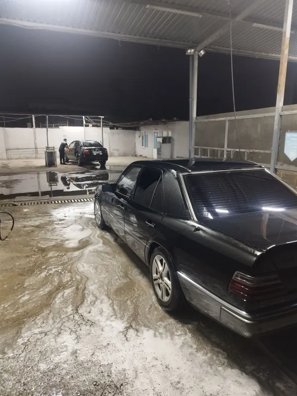 Продаётся Mercedes 124 2 Продаётся Mercedes 124 2