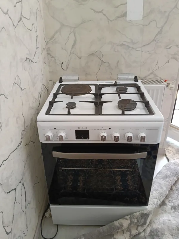Продаётся газовая плита 1