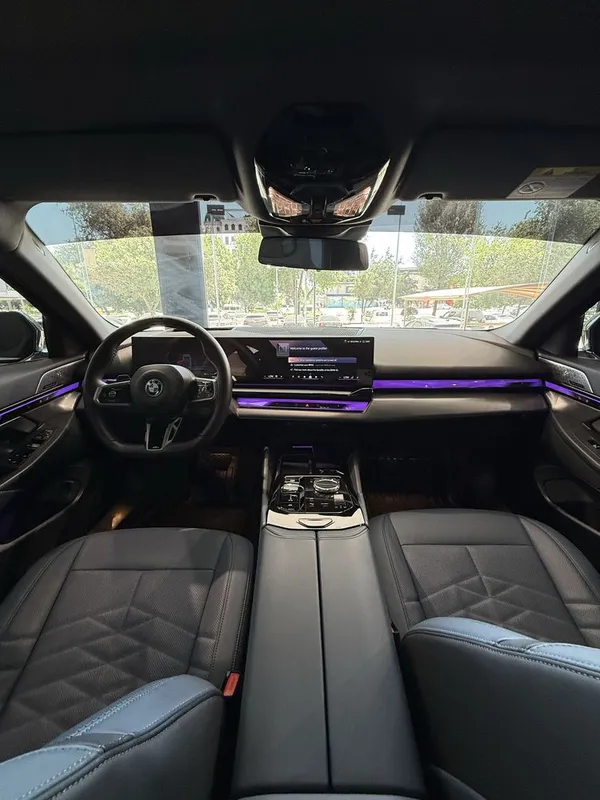 BMW i5 40i long в идеальном состоянии 9