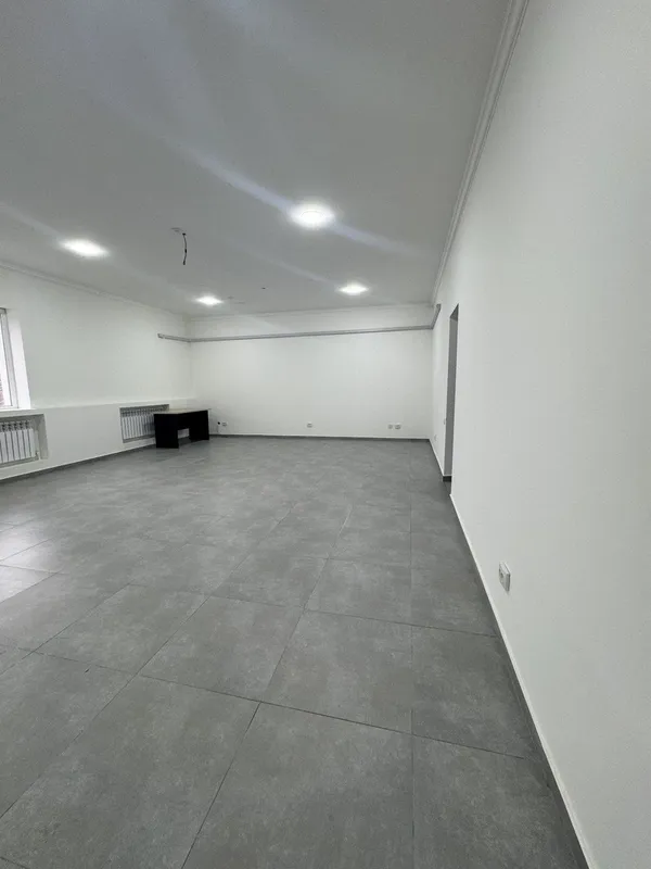 Недалеко от метро. Чиланзар Ц Квартал Сдаются офисы от16 до 100м2 — фото 2