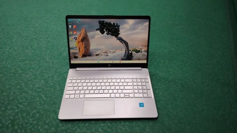Ноутбук HP Laptor 15