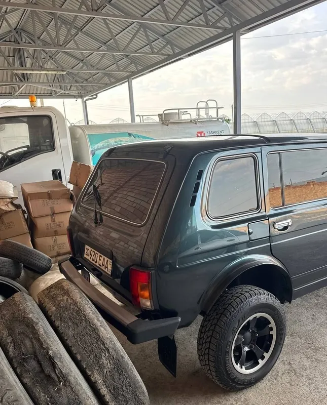 Lada Niva 4x4 Bronto 5