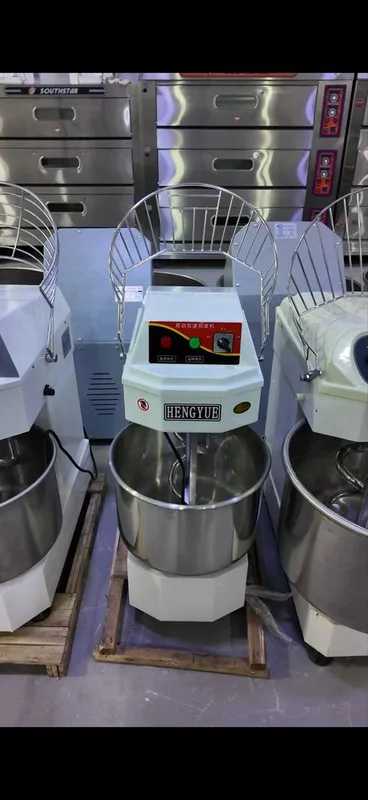 Хамир таййорлайдиган мишалка 15 кг 220в 3