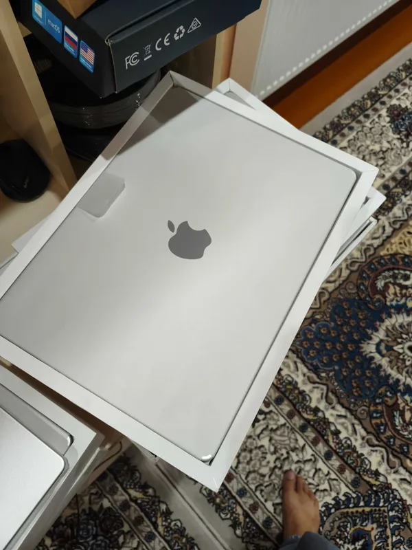 MacBook pro M5 pro chip 24/ 1tb MacBook pro M5 pro chip 24/ 1tb