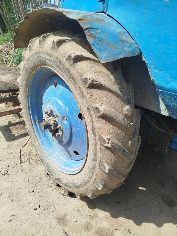 Mtz sotiladi traktor 3 Mtz sotiladi traktor 3