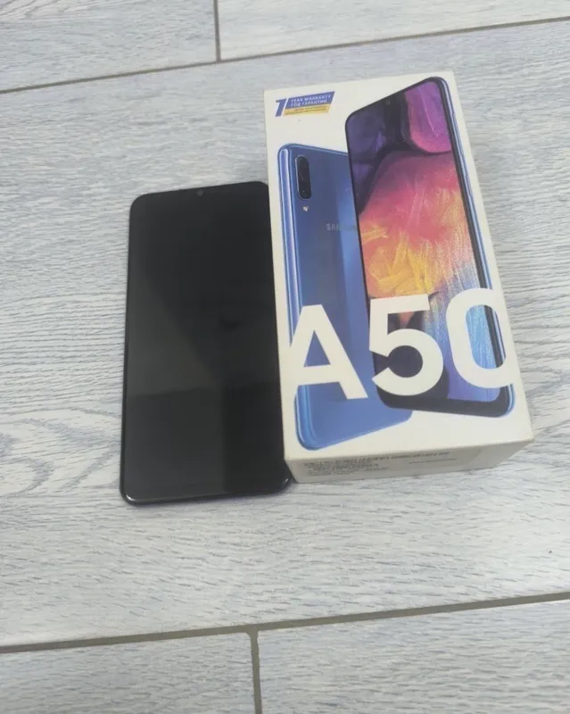 Samsung a50 — фото 1