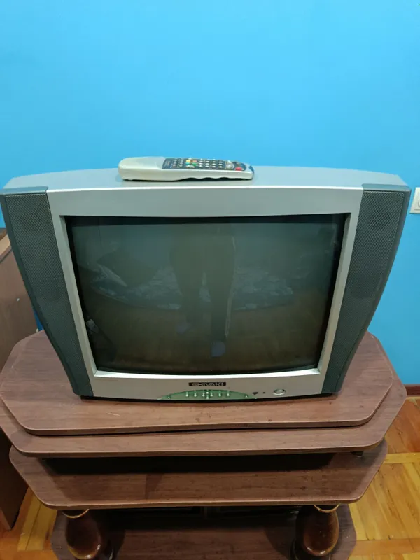 Телевизор с тумбой 3 Телевизор с тумбой 3