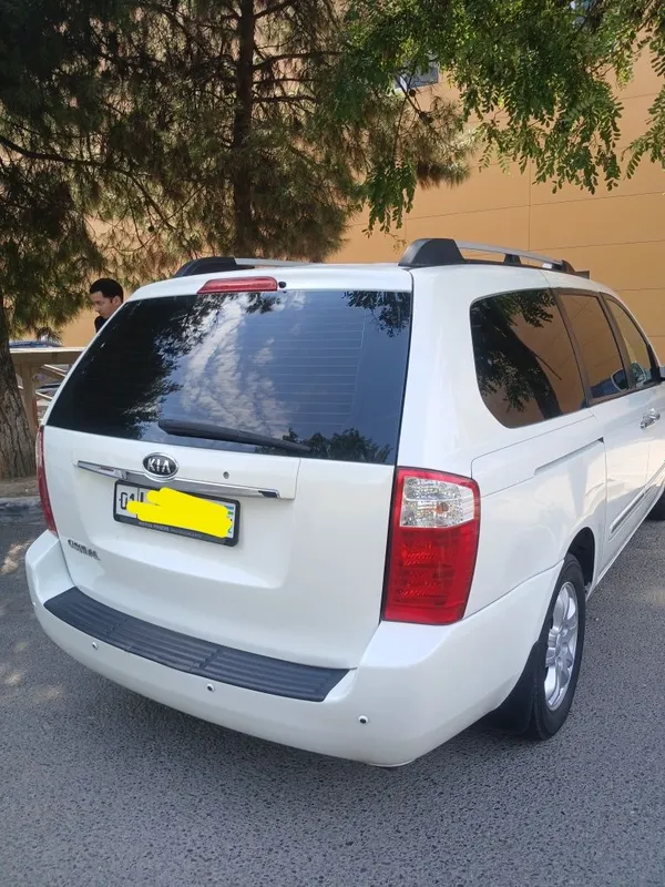 Rent car 8 kishil Carnival 3 Rent car 8 kishil Carnival 3