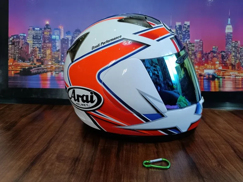Мото шлем Японского бренда ARAI ASTRO R — фото 3 Мото шлем Японского бренда ARAI ASTRO R — фото 3