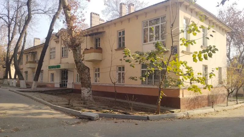 Продается своя, под нежилое
