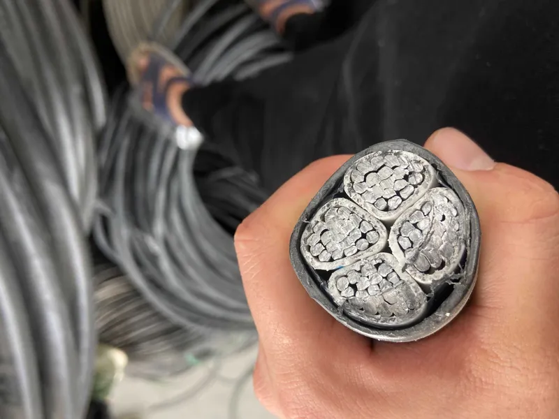 Avg 4x120 elektr kabel yuqori quvvatli elektr tarmoqlarida ishlatiladi Avg 4x120 elektr kabel yuqori quvvatli elektr tarmoqlarida ishlatiladi