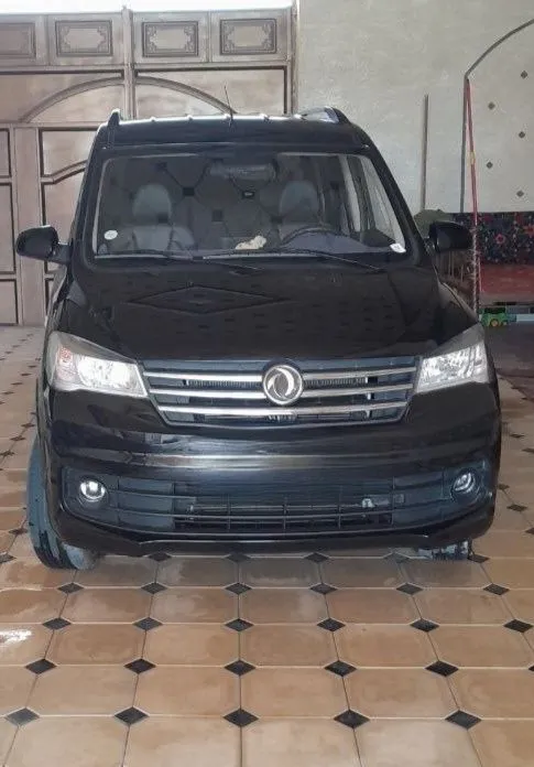 DONG FENG Glory 330 S