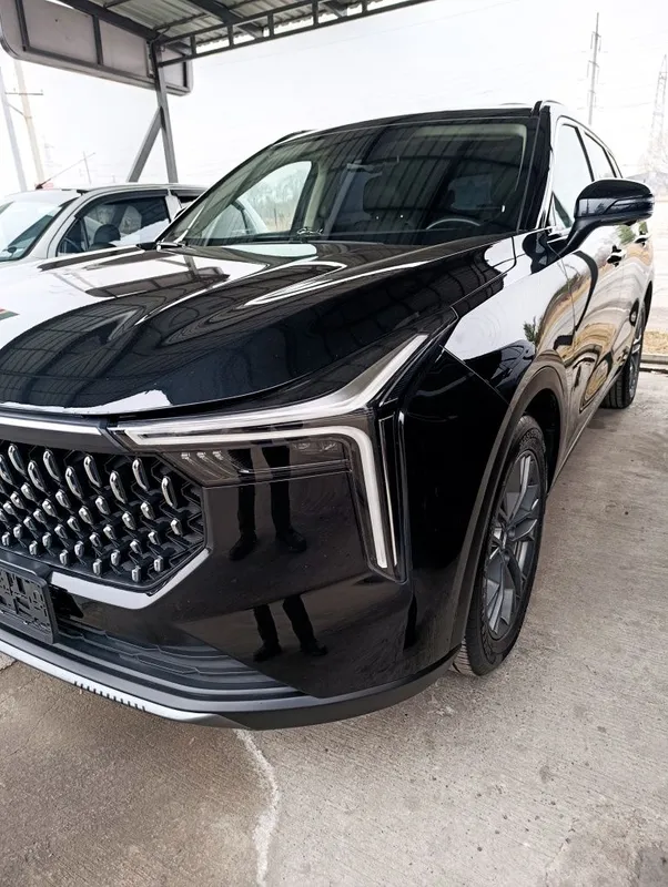 Автомобил Bestune T55 — фото 2